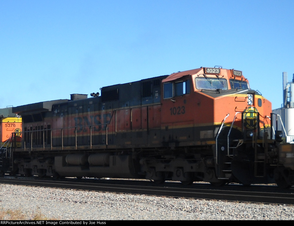 BNSF 1023